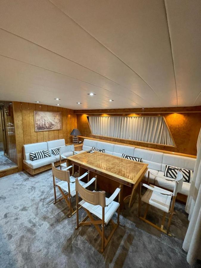 Yate Aloha Hotell Sant Adrià de Besòs Exteriör bild